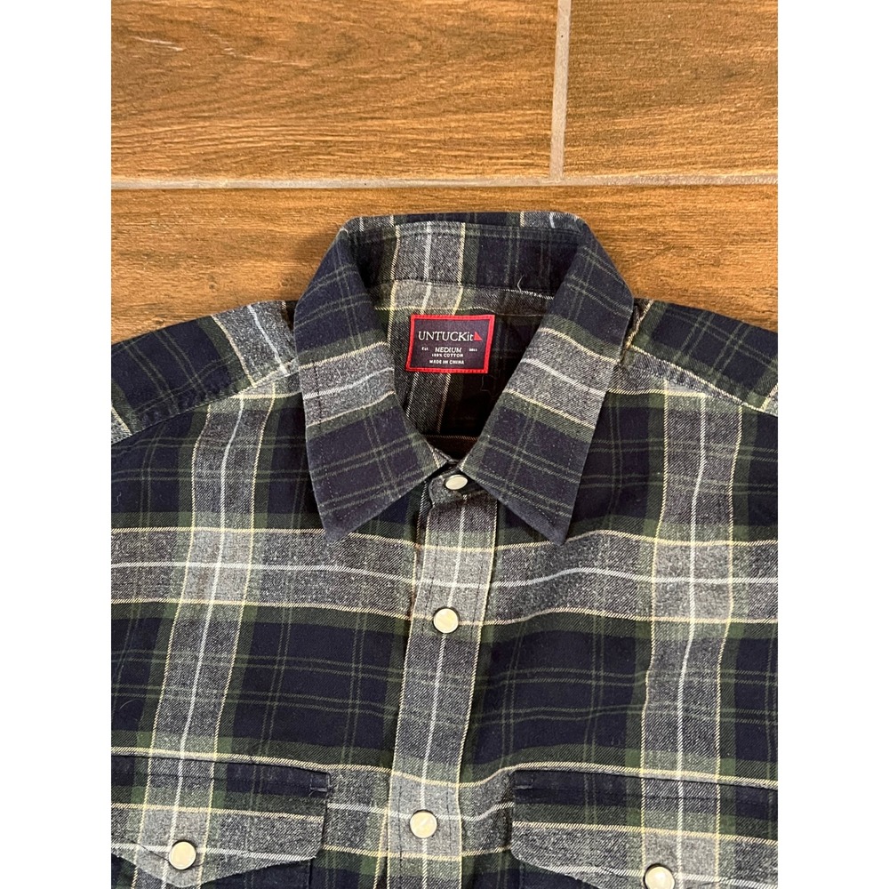 UNTUCKit Mens Medium Flannel Shirt Plaid Navy Green Pearl Snap Button Down